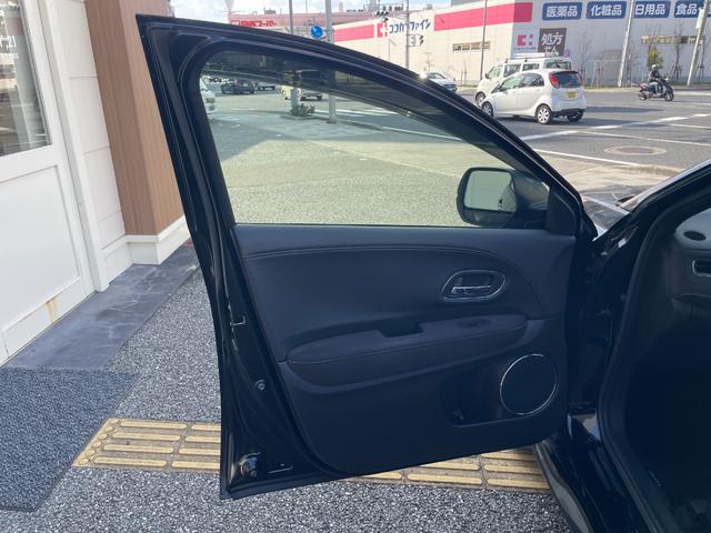 ヴェゼル RS・ホンダセンシング フルセグTV・純正ナビ・サポカー・バックカメラ・クルコン・ドラレコ・ETC・障害物センサー・衝突軽減ブレーキ・横滑り防止装置・レーンキープアシスト・アクセル踏み間違い防止装置・禁煙車(39枚目)