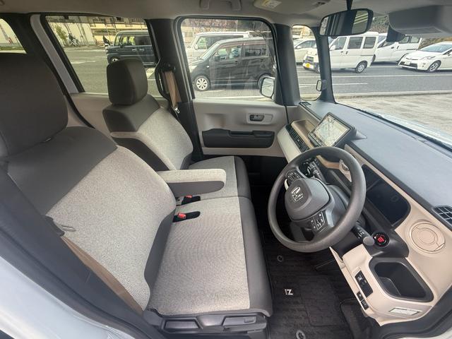 Ｎ－ＢＯＸ ファッションスタイル　ナビ・フルセグＴＶ・バックカメラ・障害物センサー・衝突軽減ブレーキ・横滑り防止装置・アクセル踏み間違い防止装置・ドライブレコーダー・ＥＴＣ・スライドドア・ワンオーナー・禁煙車（6枚目）