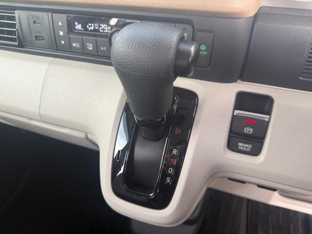 Ｎ－ＢＯＸ ファッションスタイル　ナビ・フルセグＴＶ・バックカメラ・障害物センサー・衝突軽減ブレーキ・横滑り防止装置・アクセル踏み間違い防止装置・ドライブレコーダー・ＥＴＣ・スライドドア・ワンオーナー・禁煙車（22枚目）