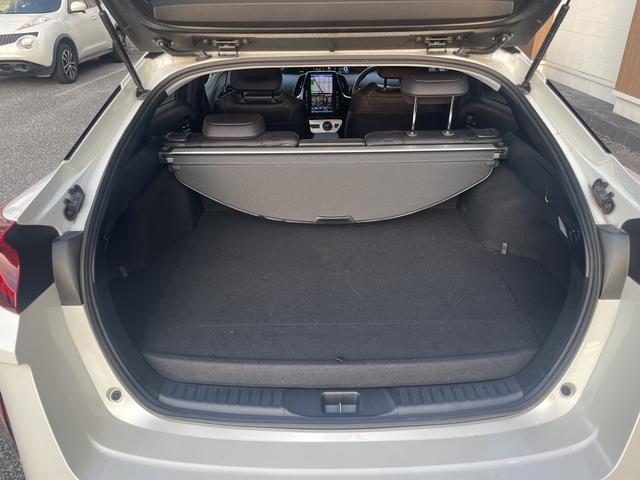 プリウスPHV A 純正11.6インチナビ・バックカメラ・Bluetooth・フルセグTV・ETC2.0・シートヒーター・衝突軽減ブレーキ・車線逸脱警報・ブラインドスポットモニター・コーナーセンサー・パーキングアシスト(8枚目)