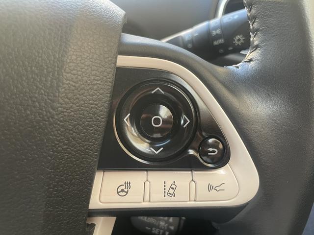プリウスPHV A 純正11.6インチナビ・バックカメラ・Bluetooth・フルセグTV・ETC2.0・シートヒーター・衝突軽減ブレーキ・車線逸脱警報・ブラインドスポットモニター・コーナーセンサー・パーキングアシスト(18枚目)