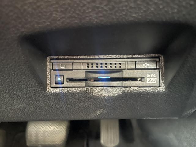 プリウスPHV A 純正11.6インチナビ・バックカメラ・Bluetooth・フルセグTV・ETC2.0・シートヒーター・衝突軽減ブレーキ・車線逸脱警報・ブラインドスポットモニター・コーナーセンサー・パーキングアシスト(26枚目)