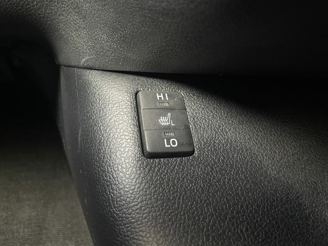 プリウスPHV A 純正11.6インチナビ・バックカメラ・Bluetooth・フルセグTV・ETC2.0・シートヒーター・衝突軽減ブレーキ・車線逸脱警報・ブラインドスポットモニター・コーナーセンサー・パーキングアシスト(29枚目)