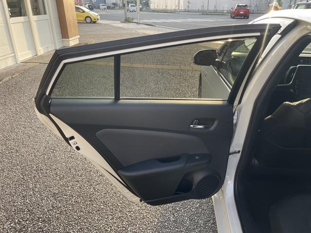 プリウスPHV A 純正11.6インチナビ・バックカメラ・Bluetooth・フルセグTV・ETC2.0・シートヒーター・衝突軽減ブレーキ・車線逸脱警報・ブラインドスポットモニター・コーナーセンサー・パーキングアシスト(39枚目)