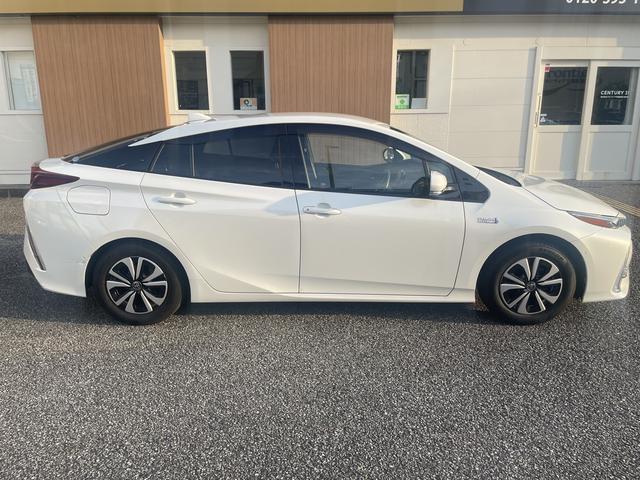 プリウスPHV A 純正11.6インチナビ・バックカメラ・Bluetooth・フルセグTV・ETC2.0・シートヒーター・衝突軽減ブレーキ・車線逸脱警報・ブラインドスポットモニター・コーナーセンサー・パーキングアシスト(43枚目)