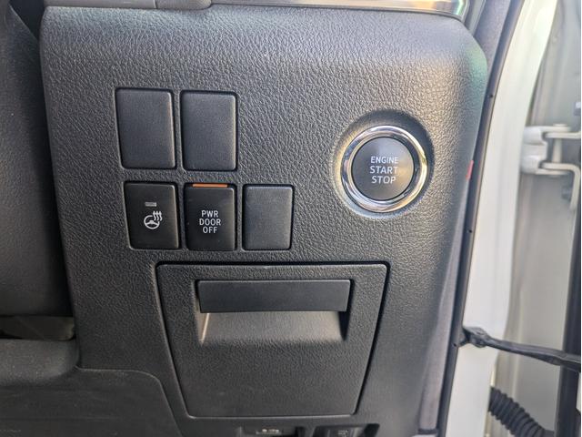 アルファード 2.5S Cパッケージ 両側電動スライドドア・サンルーフ・アルパインナビ・バックカメラ・ETC・3列シート・2列目キャプテンシート・ウォークスルー・ブラインドスポットモニター・障害物センサー・Wエアコン・衝突軽減装置(17枚目)