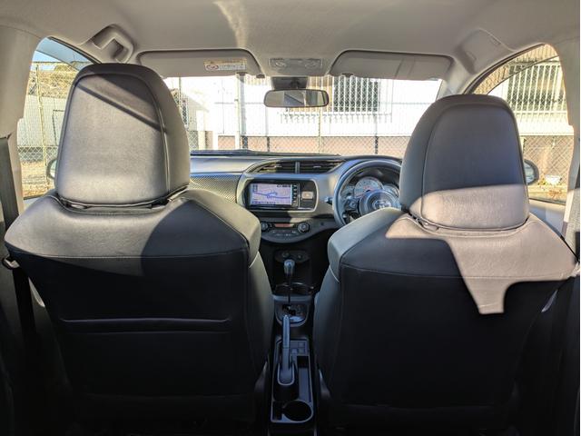 ヴィッツ GRスポーツGR 純正ナビ・フルセグTV・衝突被害軽減ブレーキ・横滑り防止装置・ETC・ミュージックサーバー・LEDヘッドライト(11枚目)