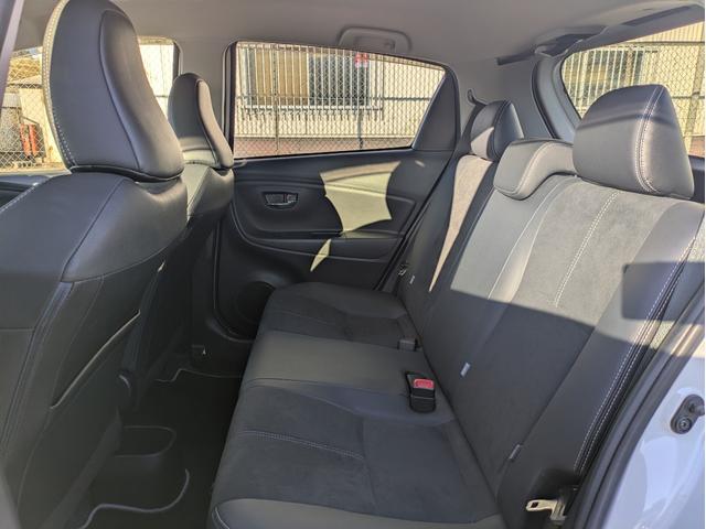 ヴィッツ GRスポーツGR 純正ナビ・フルセグTV・衝突被害軽減ブレーキ・横滑り防止装置・ETC・ミュージックサーバー・LEDヘッドライト(12枚目)