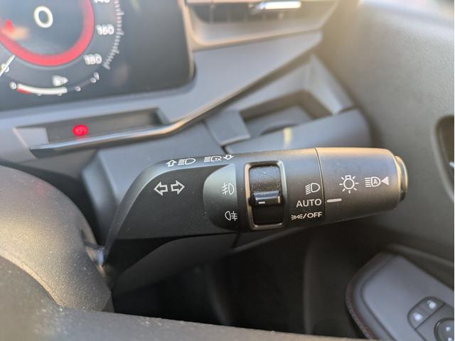 オーラ ニスモ プロパイロット・全周囲カメラ・ワンオーナー・衝突軽減装置・障害物センサー・横滑り防止装置・純正アルミ・オートマチックハイビーム・Bluetooth接続・ETC・デジタルインナーミラー・フルセグTV(16枚目)