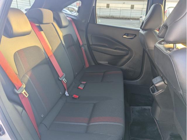 オーラ ニスモ プロパイロット・全周囲カメラ・ワンオーナー・衝突軽減装置・障害物センサー・横滑り防止装置・純正アルミ・オートマチックハイビーム・Bluetooth接続・ETC・デジタルインナーミラー・フルセグTV(32枚目)