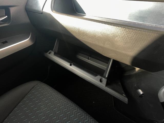 ルーミー カスタムG-T モデリスタエアロ(F・S・R)、純正ナビ・フルセグTV・バックモニタ・両側パワースライドドア・ETC・スマートキー・スマートアシスト・LEDヘッドライト・シートヒーター・クリアランスソナー・純正アルミ(16枚目)