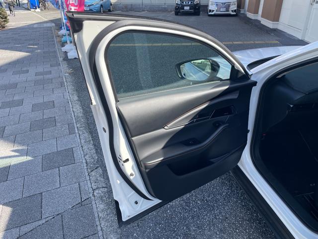 ＣＸ－３０ ＸＤ　レトロスポーツエディション　純正ナビ・ワンセグＴＶ・全周囲カメラ・ドラレコ・ＥＴＣ・パワーシート・シートヒーター・電動リアゲート・ハーフレザーシート・ＬＥＤヘッドライト・Ｂｌｕｅｔｏｏｔｈ接続（43枚目）