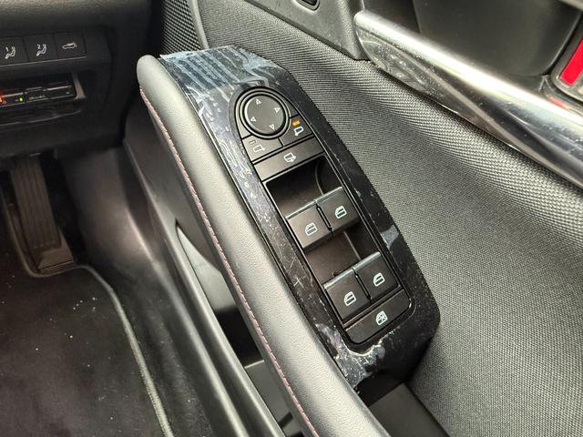 ＣＸ－３０ ２０Ｓ　ブラックトーンエディション　ナビ・フルセグＴＶ・全方位カメラ・Ｂｌｕｅｔｏｏｔｈ・衝突軽減ブレーキ・車線逸脱警報・アダクティブクルーズコントロール・ステアリングヒーター・シートヒーター・ドラレコ・オートブレーキホールド（26枚目）