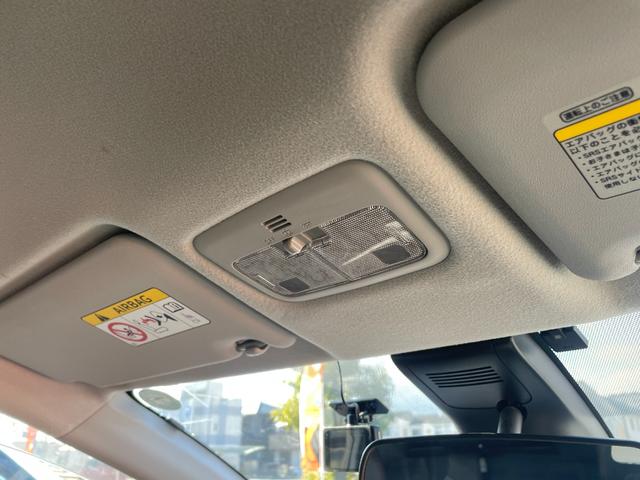 シエンタ Ｇ　クエロ　両側パワースライドドア・ナビ・フルセグＴＶ・Ｂｌｕｅｔｏｏｔｈ・ＤＶＤ再生・Ｂカメラ・衝突軽減ブレーキ・車線逸脱警報・アイドリングストップ・オートライト・オートマチックハイビーム・ＥＴＣ（24枚目）