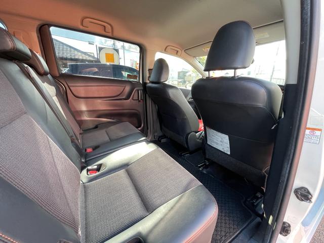 シエンタ Ｇ　クエロ　両側パワースライドドア・ナビ・フルセグＴＶ・Ｂｌｕｅｔｏｏｔｈ・ＤＶＤ再生・Ｂカメラ・衝突軽減ブレーキ・車線逸脱警報・アイドリングストップ・オートライト・オートマチックハイビーム・ＥＴＣ（39枚目）