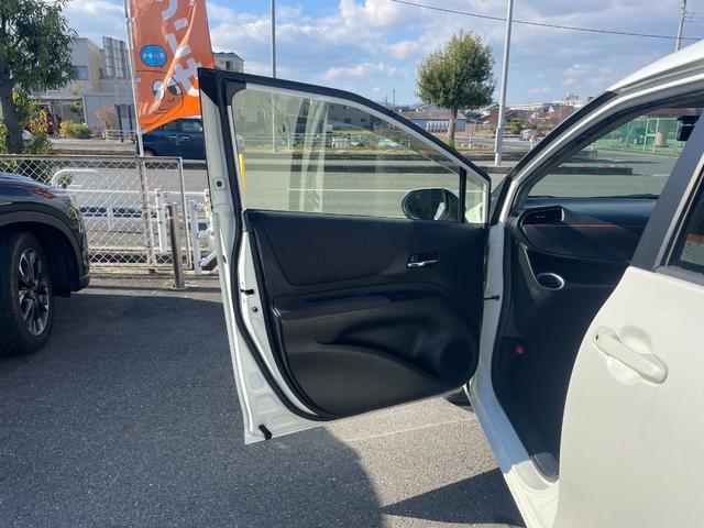 シエンタ Ｇ　クエロ　両側パワースライドドア・ナビ・フルセグＴＶ・Ｂｌｕｅｔｏｏｔｈ・ＤＶＤ再生・Ｂカメラ・衝突軽減ブレーキ・車線逸脱警報・アイドリングストップ・オートライト・オートマチックハイビーム・ＥＴＣ（42枚目）