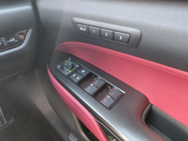 ＮＸ ＮＸ３５０ｈ　Ｆスポーツ　純正ナビ／フルセグＴＶ／全方位カメラ／赤革シート／ドラレコ／パークアシスト／自動駐車システム／衝突軽減ブレーキ／レーンアシスト／オートマチックハイビーム／クリアランスソナー／禁煙車／ＥＴＣ２．０（32枚目）