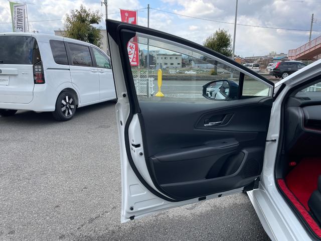 プリウス Ｚ　ムーンルーフ・モデリスタフルエアロ・フルセグ・全周囲カメラ・障害物センサー・衝突被害軽減・盗難防止システム・レーンアシスト・パークアシストドラレコ・ＥＴＣ・電動リアゲート・シートヒーター（44枚目）