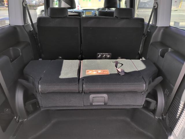 ステップワゴンスパーダ Ｚ　クールスピリット　両側自動　ＨＤＤナビ　Ｂカメラ　両側パワースライドドア　スマートキー　純正ＨＤＤナビ　３６０°モニター　フルセグＴＶ　Ｂカメラ　ＨＩＤヘッドライト　オートライト　オートエアコン　パドルシフト　ＥＴＣ　純正アルミ（19枚目）