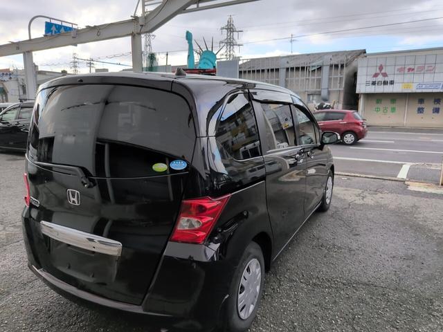 フリード Ｇ　ジャストセレクション　スマートキー　Ｂカメラ　電動ドア　電動スライドドア　バックカメラ　ＥＴＣ　ＨＩＤオートライト　フルセグＴＶ　電格ミラー　７人乗り　Ｂｌｕｅｔｏｏｔｈ　スマートキー（8枚目）