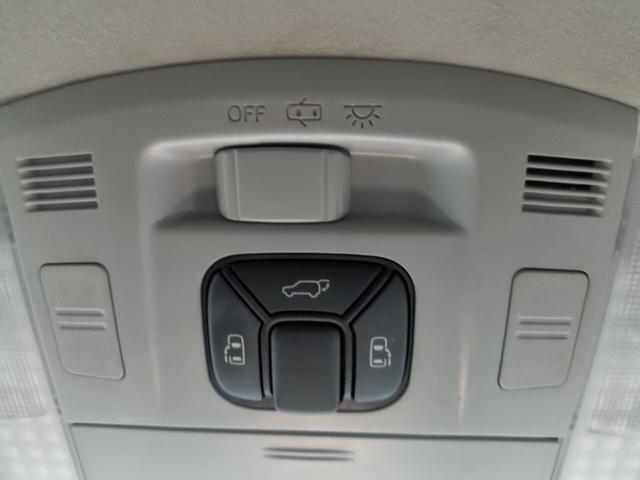 ヴェルファイア ２．４Ｚ　プラチナセレクションＩＩ　両側自動　スマートキー　両側パワースライドドア　電動リアゲート　プッシュスタート　ＥＴＣ　オートエアコン　純正アルミ　フリップダウンモニター　カロッツェリアナビ　フルセグＴＶ　バックカメラ　オットマン　スマートキー（35枚目）
