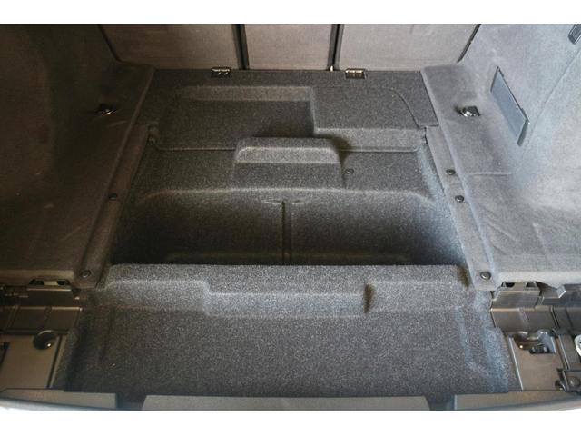 ３シリーズ ３２０ｄ　ラグジュアリー　黒革・ディーゼル・ナビ・電動リアゲート（6枚目）