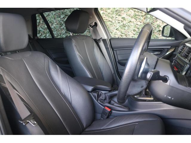 ３シリーズ ３２０ｄ　ラグジュアリー　黒革・ディーゼル・ナビ・電動リアゲート（12枚目）