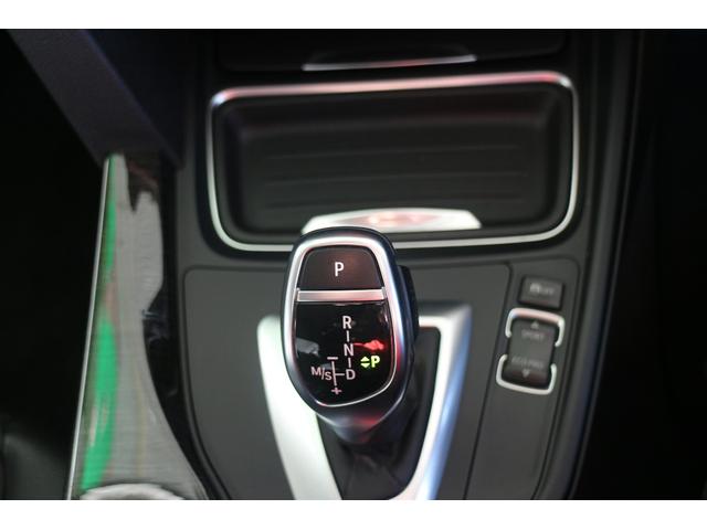 ３シリーズ ３２０ｄ　ラグジュアリー　黒革・ディーゼル・ナビ・電動リアゲート（29枚目）