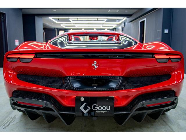 ２９６ＧＴＳ ベースグレード　カーボン製フロントスポイラー・リアデュフューザー・アンダードアカバー・アッパートンネル　レザー仕上ツートンインテリア　ＬＥＤカーボンステアリング　２０ｉｎｃ鍛造ＡＷ　サラウンドビュー（8枚目）