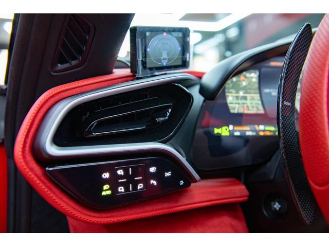 ２９６ＧＴＳ ベースグレード　カーボン製フロントスポイラー・リアデュフューザー・アンダードアカバー・アッパートンネル　レザー仕上ツートンインテリア　ＬＥＤカーボンステアリング　２０ｉｎｃ鍛造ＡＷ　サラウンドビュー（19枚目）