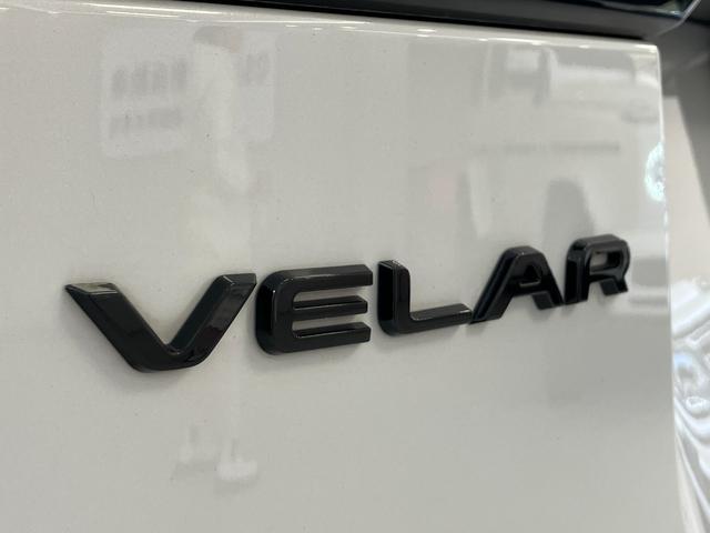 レンジローバーヴェラール Ｒ　ダイナミック　Ｓ　１８０ＰＳ　Ｒ　ダイナミック　Ｓ　１８０ＰＳ　パークアシスト　クリアランスソナー　ダウンヒルアシストコントロール　フロントカメラ　バックカメラ　全周囲カメラ　ＵＳＢ　スマートキー　ＥＳＣ　車検あり　法定整備済み（68枚目）