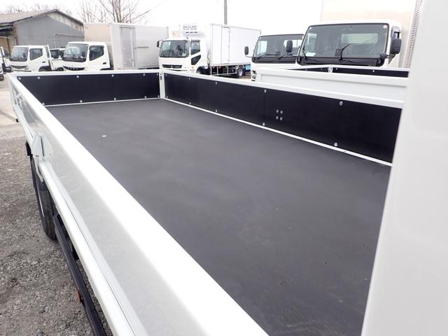 キャンター 　フル液晶メーター　２ｔ　標準ロング　平ボディ　ＡＴ（6枚目）