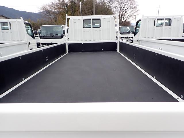 キャンター 　フル液晶メーター　２ｔ　標準ロング　平ボディ　ＡＴ（7枚目）