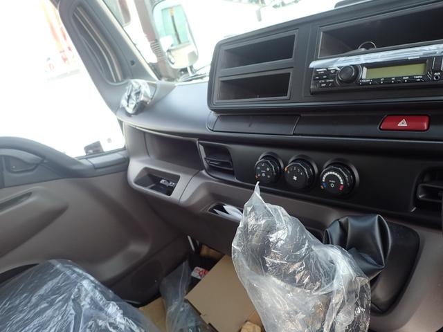 キャンター フル液晶メーター ダブルキャブ 平ボディ MT(13枚目)