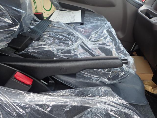 キャンター フル液晶メーター ダブルキャブ 平ボディ MT(16枚目)