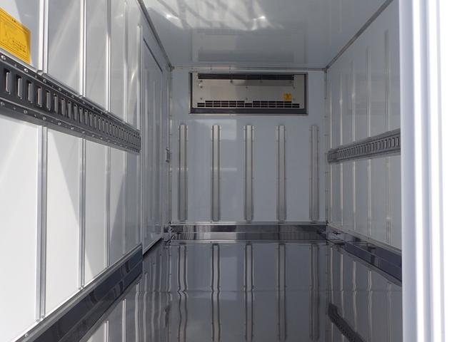 キャンター フル液晶メーター 2t 標準10尺 冷蔵冷凍車 AT(3枚目)