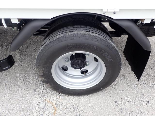 キャンター 　フル液晶メーター　２ｔ　標準ロング平ボディ　ＭＴ（27枚目）