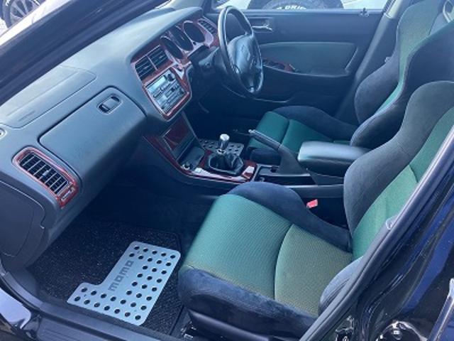 トルネオ ＳｉＲ－Ｔ　５速ＭＴ　ローダウン　レカロシート（3枚目）