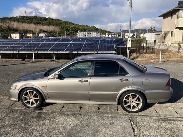 アコード ２．０ＶＴＳ　車高調　マフラー　社外１７インチＡＷ（5枚目）