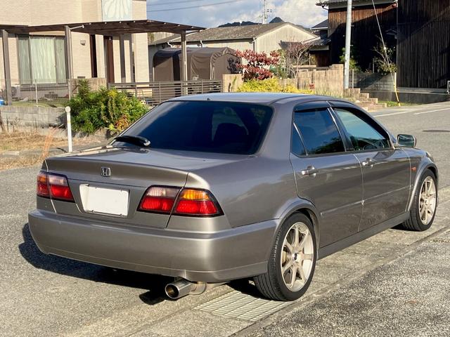 アコード ２．０ＶＴＳ　車高調　マフラー　社外１７インチＡＷ（8枚目）