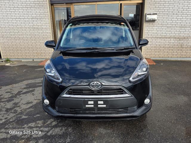 シエンタ Ｇ　クエロ　両側パワースライドドア　ＡＡＣ　７人乗り　トヨタセフィーティーセンス　スマートキー×２（2枚目）