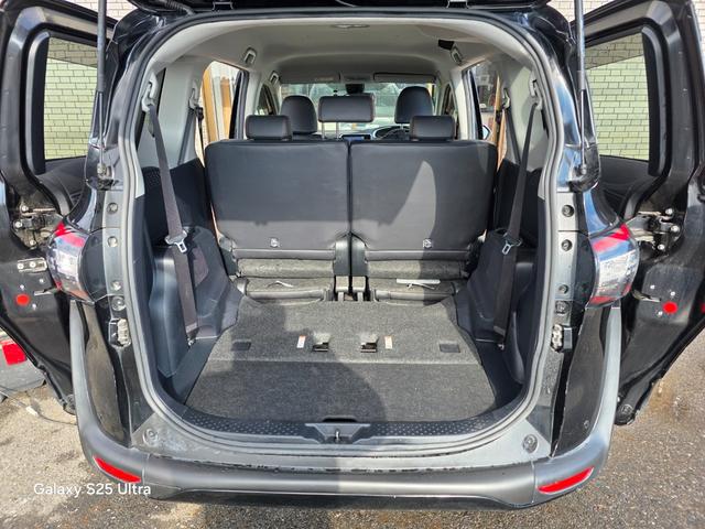 シエンタ Ｇ　クエロ　両側パワースライドドア　ＡＡＣ　７人乗り　トヨタセフィーティーセンス　スマートキー×２（18枚目）