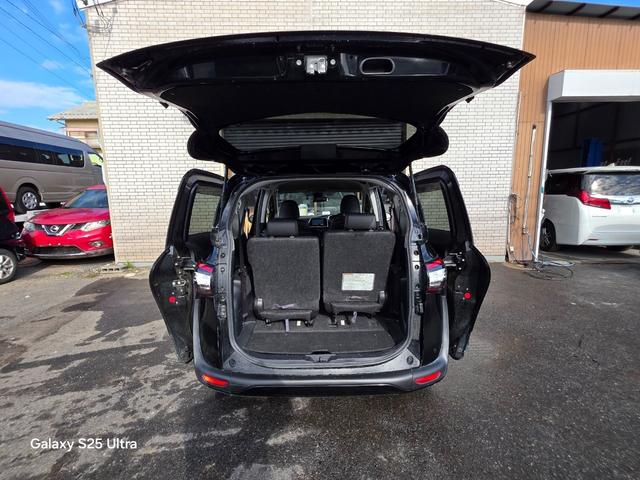 シエンタ Ｇ　クエロ　両側パワースライドドア　ＡＡＣ　７人乗り　トヨタセフィーティーセンス　スマートキー×２（21枚目）