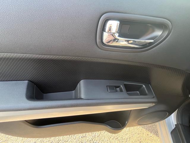 エクストレイル ２０Ｘｔｔ　お客様直接買取車両です　４ＷＤ　シートヒーター　ナビＴＶ　Ｂｌｕｅｔｏｏｔｈ　ＤＶＤ　ＣＤ　バックカメラ　ＥＴＣ　オートライト（46枚目）