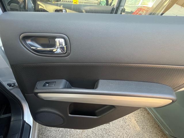 エクストレイル ２０Ｘｔｔ　お客様直接買取車両です　４ＷＤ　シートヒーター　ナビＴＶ　Ｂｌｕｅｔｏｏｔｈ　ＤＶＤ　ＣＤ　バックカメラ　ＥＴＣ　オートライト（52枚目）