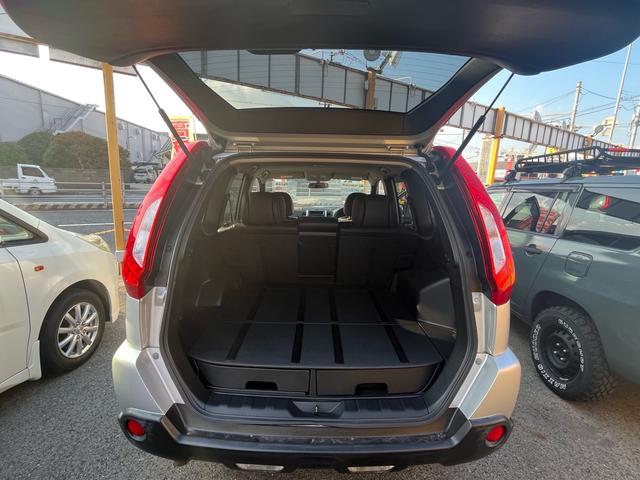 エクストレイル ２０Ｘｔｔ　お客様直接買取車両です　４ＷＤ　シートヒーター　ナビＴＶ　Ｂｌｕｅｔｏｏｔｈ　ＤＶＤ　ＣＤ　バックカメラ　ＥＴＣ　オートライト（61枚目）