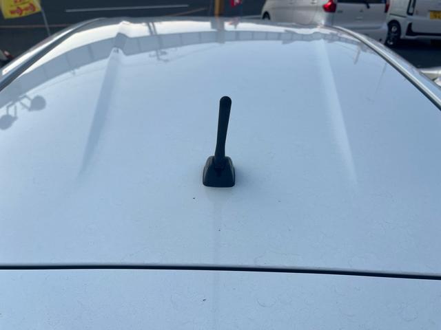 ノート ｅ－パワー　メダリスト　衝突軽減装置　盗難防止システム　衝突安全ボディ　ＬＥＤ　オートライト　オートマ　キーレス　スマートキー　アイドリングストップ　デジタルインナーミラー　ＥＴＣ（28枚目）