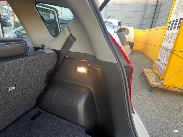 ノート ｅ－パワー　メダリスト　衝突軽減装置　盗難防止システム　衝突安全ボディ　ＬＥＤ　オートライト　オートマ　キーレス　スマートキー　アイドリングストップ　デジタルインナーミラー　ＥＴＣ（54枚目）