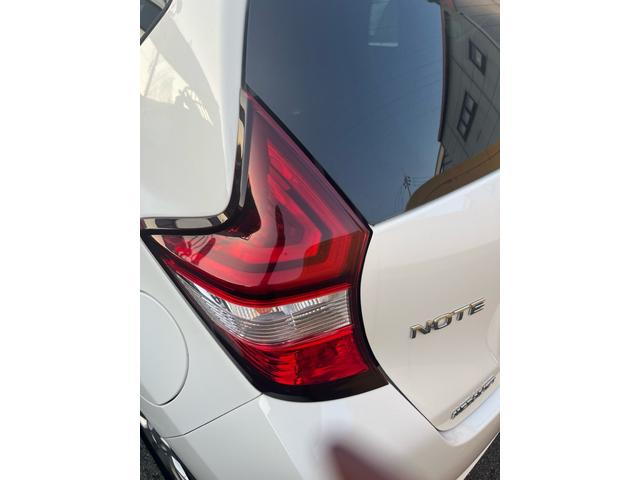 ノート ｅ－パワー　メダリスト　衝突軽減装置　盗難防止システム　衝突安全ボディ　ＬＥＤ　オートライト　オートマ　キーレス　スマートキー　アイドリングストップ　デジタルインナーミラー　ＥＴＣ（60枚目）