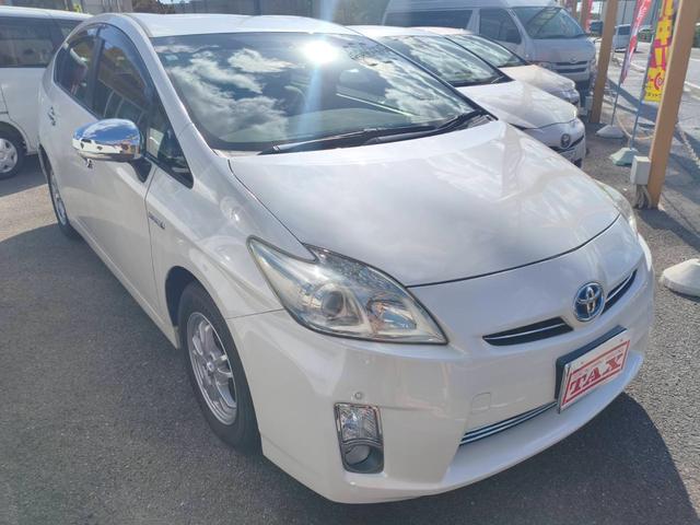 プリウス Ｓ　お客様直接買取車両　ディスプレイオーディオ　Ｂｌｕｅｔｏｏｔｈ　ＥＴＣ　電格ミラー　バックカメラ　ラゲッジカバー　１８００ｃｃ　エアバッグＡＢＳ　スマートキー×２　プッシュスタート（3枚目）